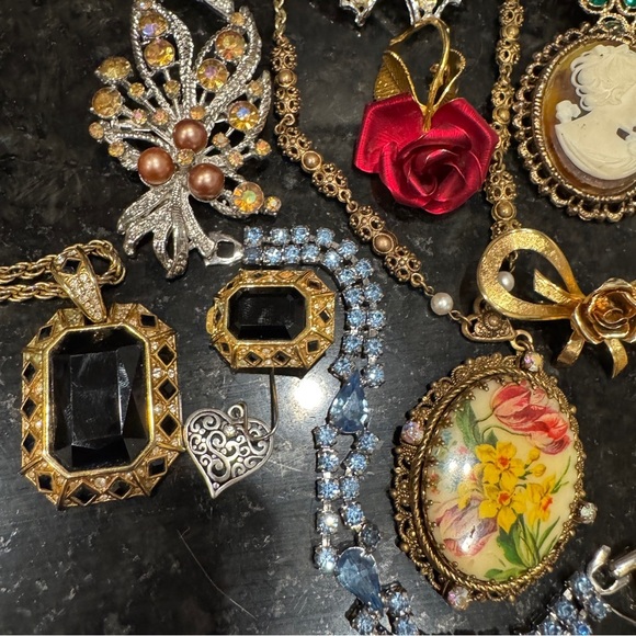 🌹 SOLD - Picture 2 of 16